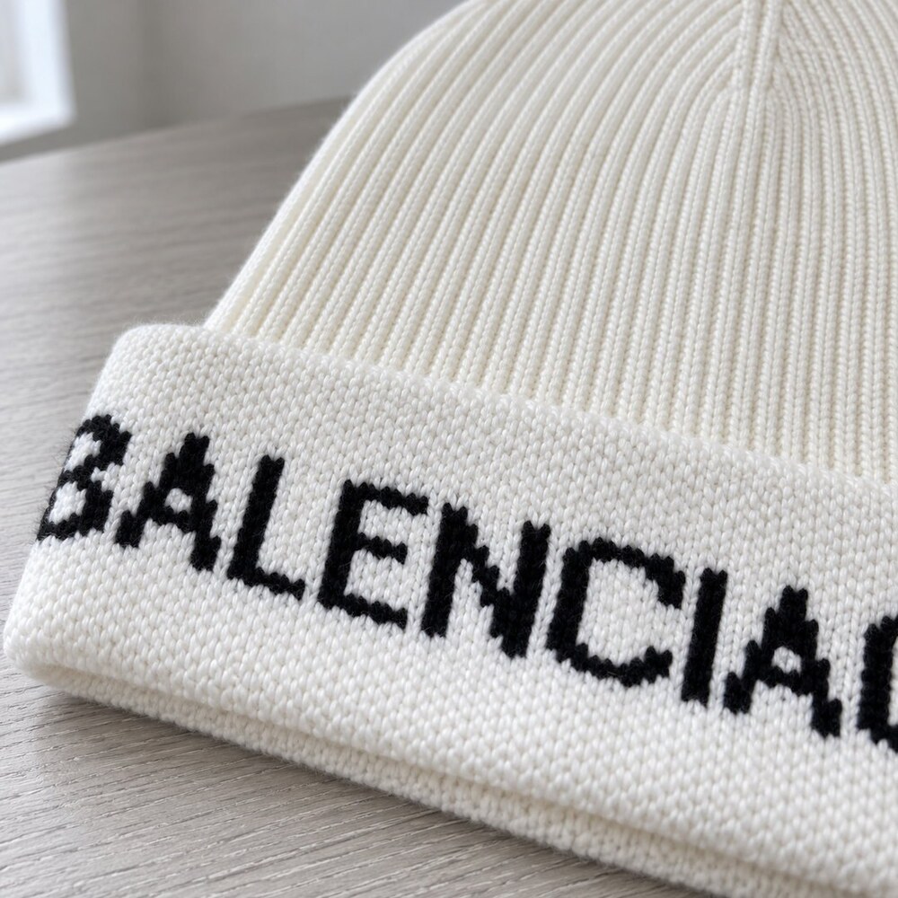 Balenciaga White Cuff Knit Beanie - Picture 5 of 6